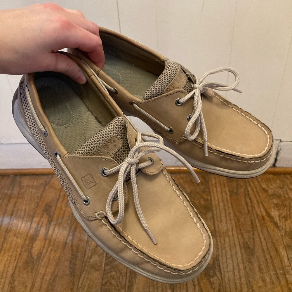 Sperry boat shoes